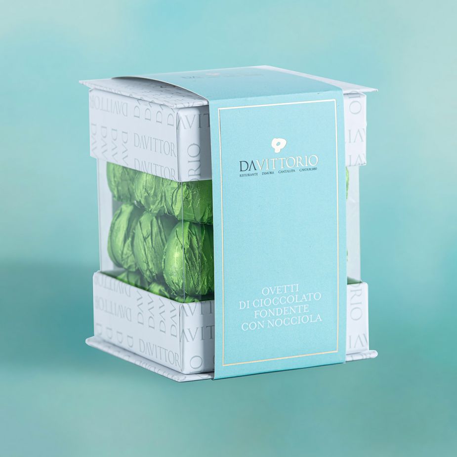 Ovetti di cioccolato fondente con nocciola