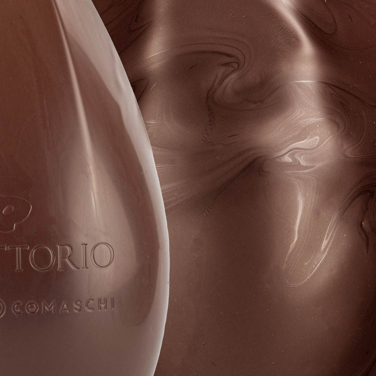 Uovo Iconico cioccolato al latte