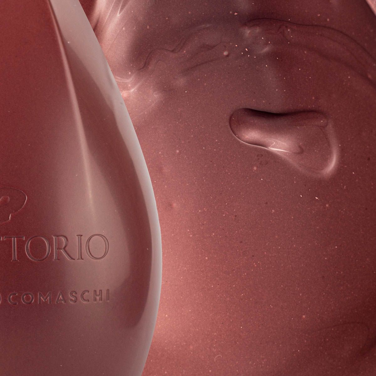 Uovo Iconico cioccolato al lampone